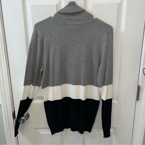 Calvin Klein Grey, white and black colorblock turtleneck sweater- NWOT sz. LG - Picture 7 of 11